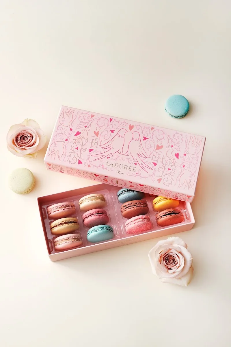 Ladurée Tokyo Nihonbashi · 13